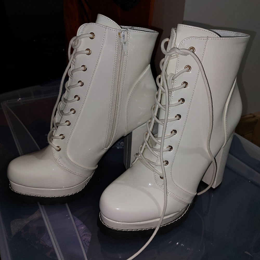 GUC Size 10 fashion nova platform booties